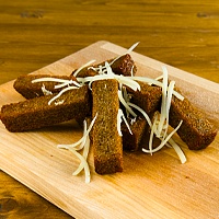 Гренки с чесноком